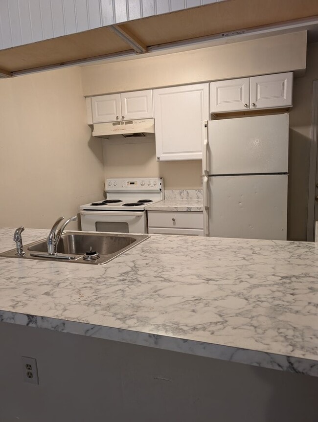 Photo - Tower Oaks 6934 Townhome