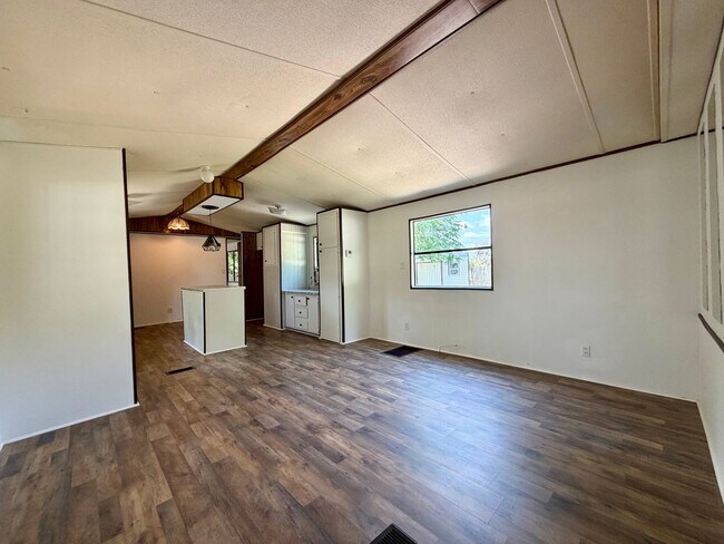 Foto del edificio - 3 bedroom/ 2 bath in Lakeland