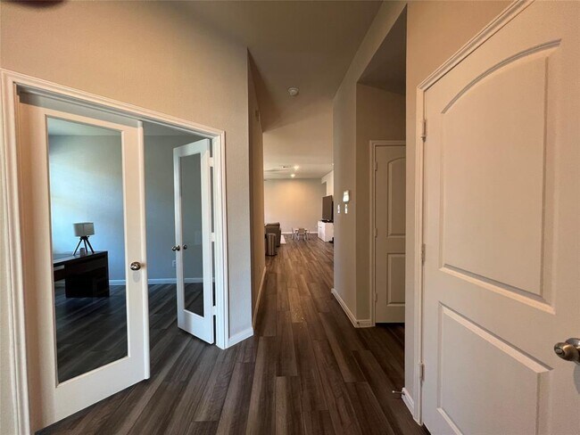 Foto del edificio - 10210 Shore Acres Ln