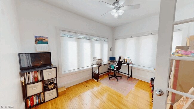 Fotografía del edificio - 2725 Hampshire Rd