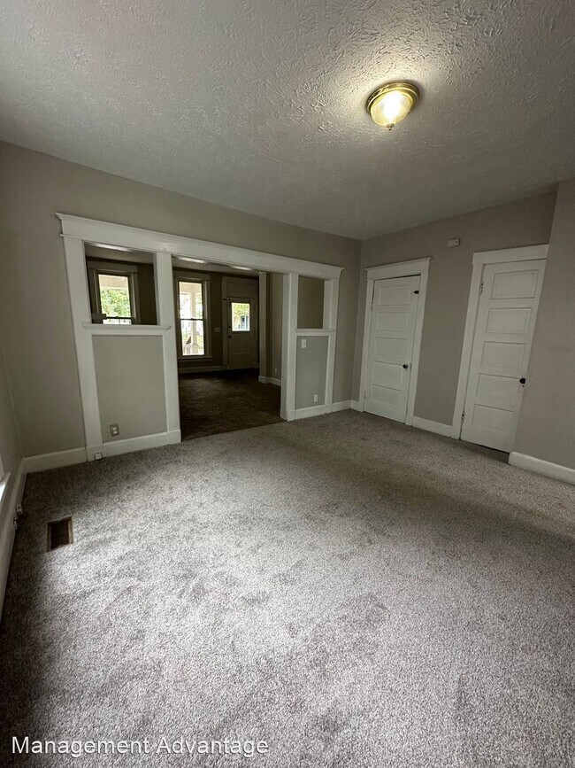 Building Photo - 3 br, 1.5 bath House - 1007 North St