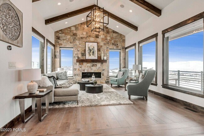 Foto del edificio - Red Ledges Custom Home