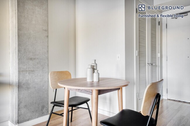 Foto del edificio - 1285 Sutter St