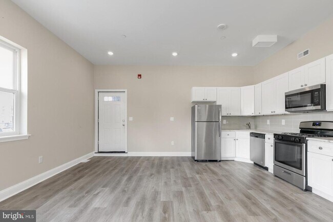 Foto del edificio - 2331 N 33rd St