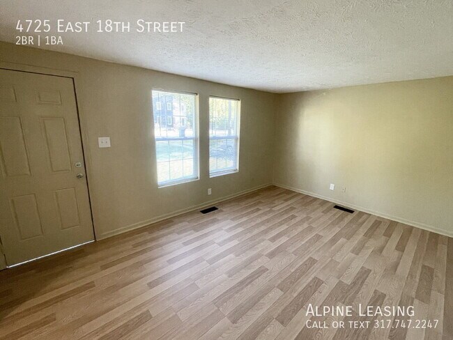 Foto del edificio - 4725 E 18th St