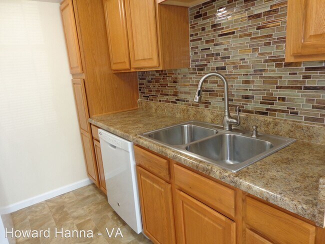 Building Photo - 2 br, 2 bath House - 3500 Remington Court