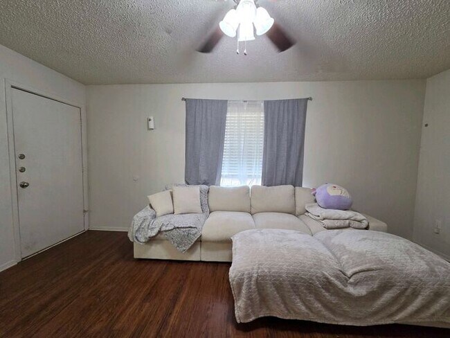 Foto del edificio - Spacious 2 Bedroom Duplex in Gilmer!