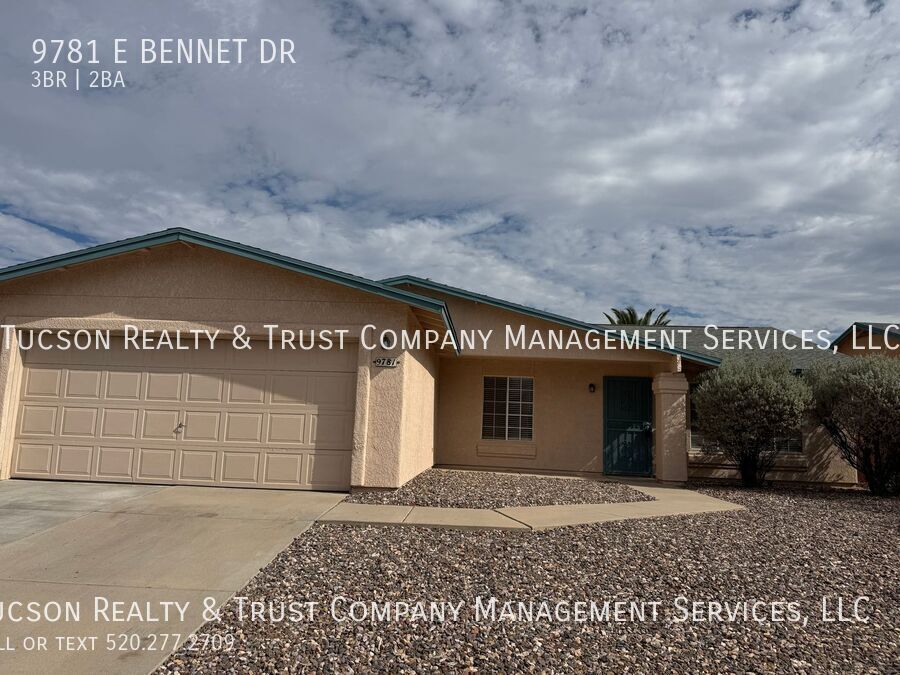 Foto principal - 9781 E Bennett Dr