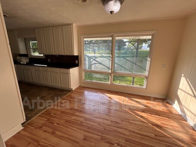 Foto del edificio - 5717 Mohican Ln