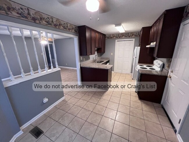 Building Photo - Saddle Ridge- Walesby Drive