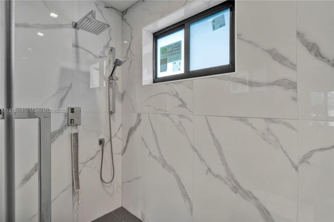 Foto del edificio - 1230 SW 86th Ct