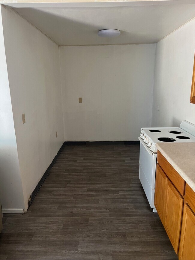 Foto del edificio - 103 N Don Ryan St