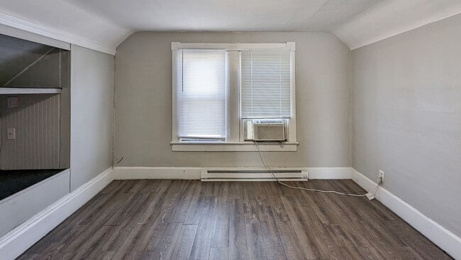 Foto del edificio - 2405 W Jackson St