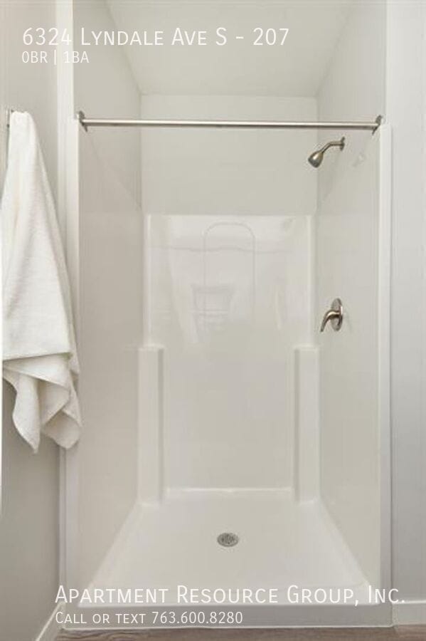 Building Photo - 6324 Lyndale Ave S