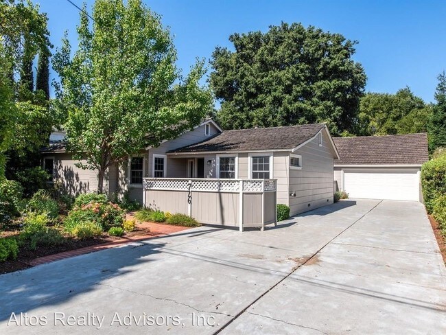 Foto del edificio - 3 br, 2 bath House - 726 Rose Lane