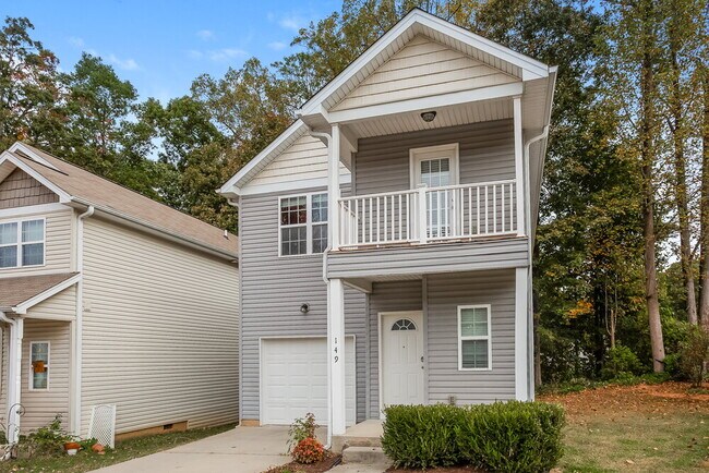 Foto del edificio - 149 High Bluff Cir