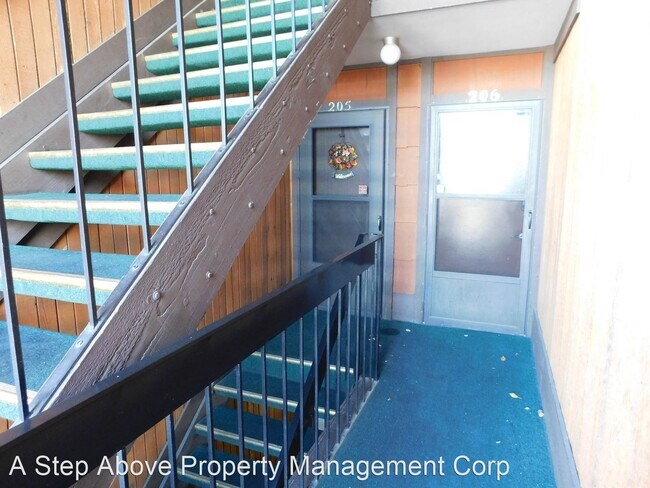 Building Photo - 2 br, 2 bath House - 961 Lakeside Drive #205