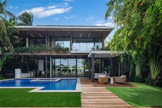 Building Photo - 508 W Dilido Dr