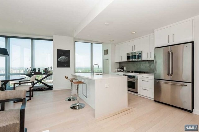 Foto del edificio - 800 Park Ave