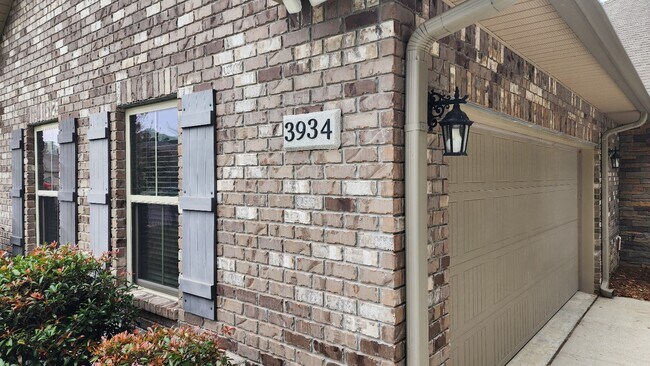 Foto del edificio - 3934 Fielding Ct