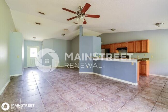 Foto del edificio - 637 Twin Lake Ave, Deltona, FL 32738
