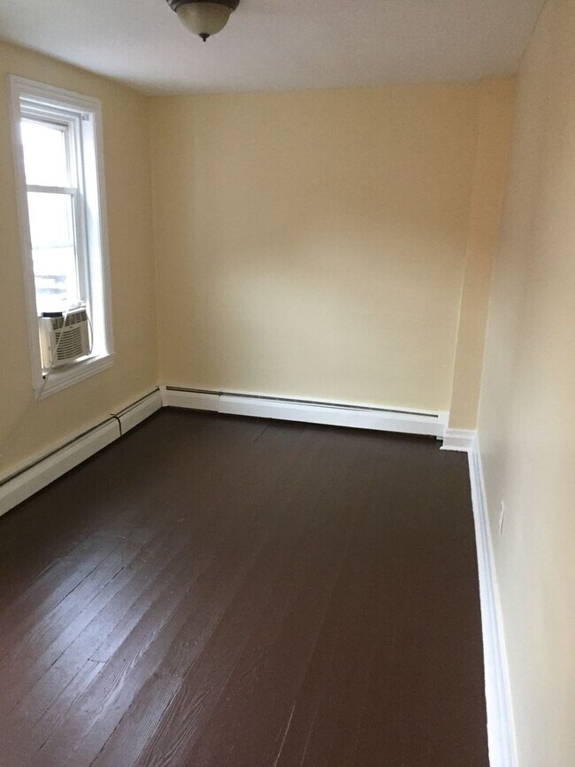 Foto del edificio - Spacious 3BR House in Columbia!