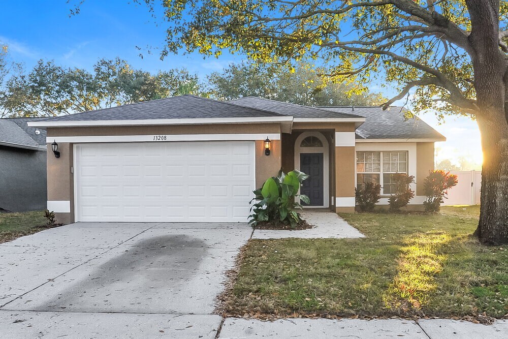 Foto principal - 13208 Sharondale Ct