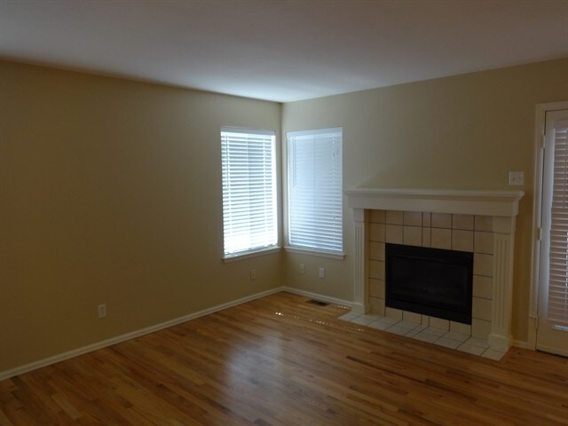 Foto del edificio - 5363 E Weston Avenue