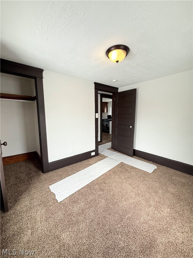Foto del edificio - 1433 Kenmore Blvd