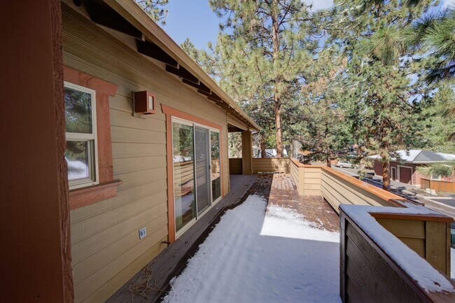 Building Photo - 3 br, 2 bath House - 2312 NW Lemhi Pass Drive