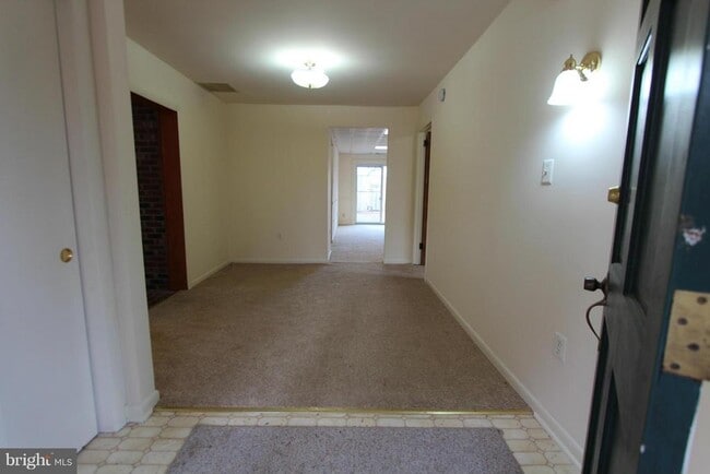 Foto del edificio - 13028 Compton Rd