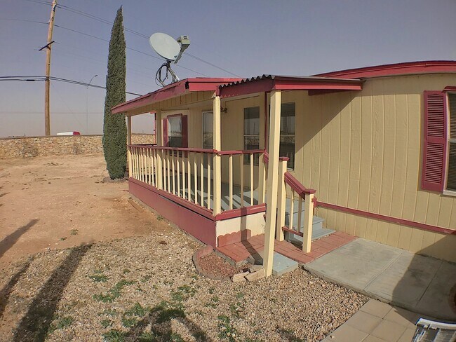 Foto del edificio - East El Paso 3 bed Refrig A/C