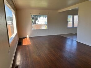 Building Photo - 314 Craighill Ave