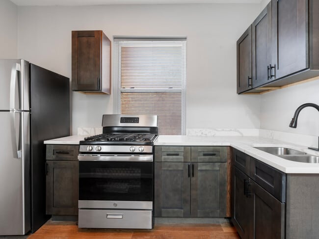 Building Photo - 5431 S Indiana Ave