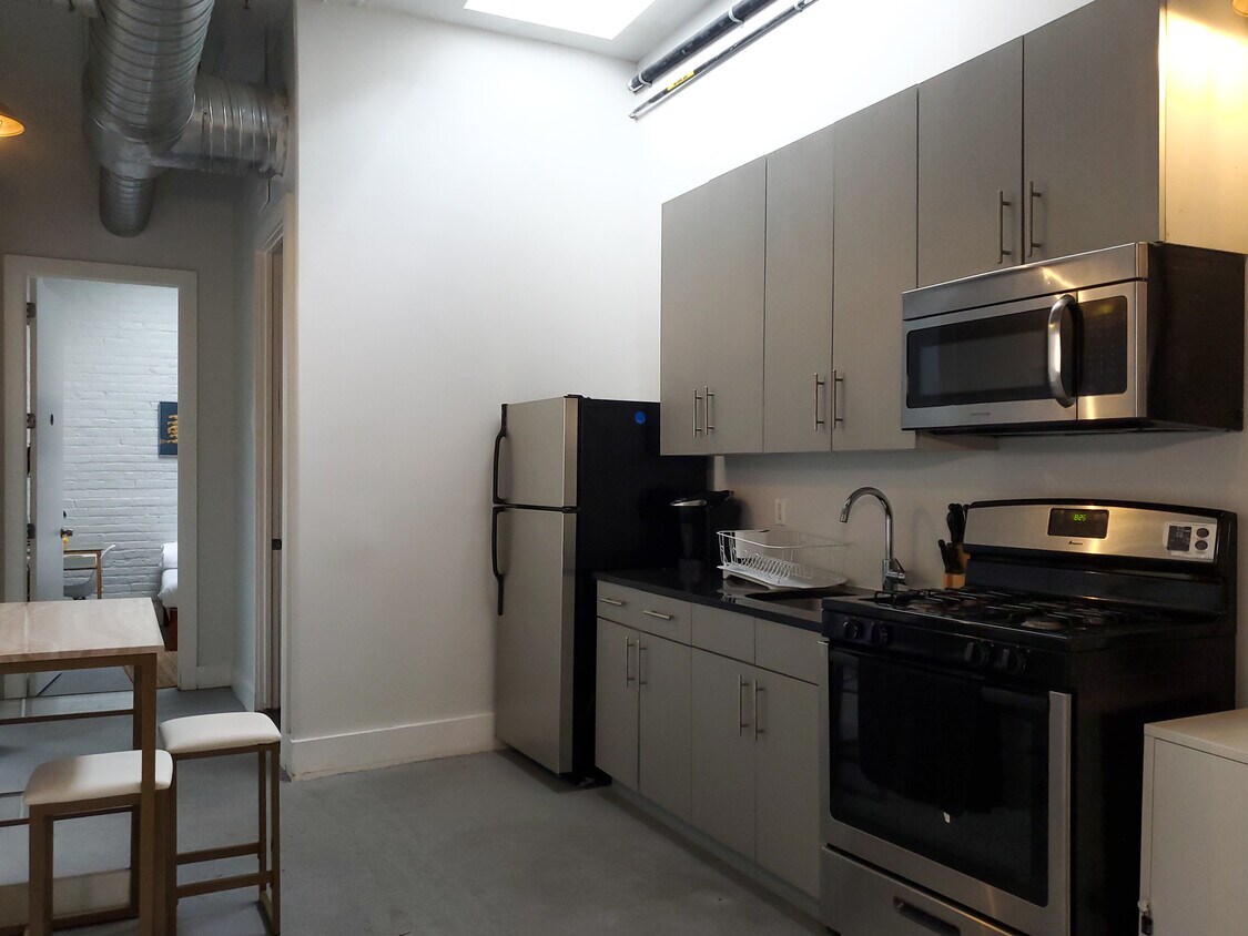 Foto principal - 619 Hancock St