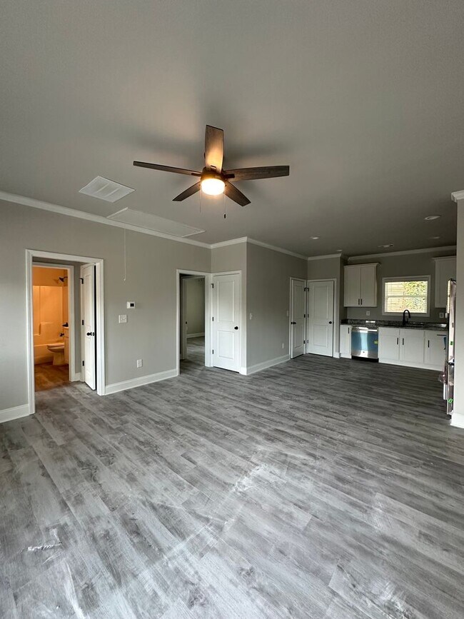 Building Photo - Welcome to MLK Cottage