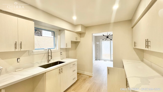 Building Photo - 274 Equestrian Dr