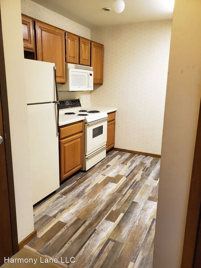 Foto del edificio - 3409 Harmony Ln