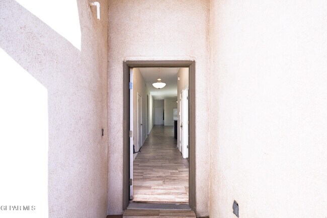 Foto del edificio - 1040 Indigo Sky St