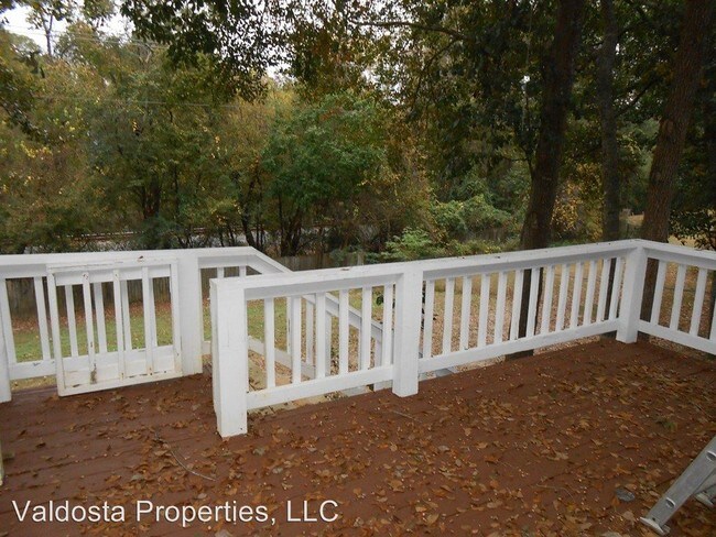 Foto del edificio - 3 br, 2.5 bath House - 2309 S. Sherwood Drive