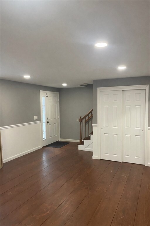 Building Photo - 6 St John Ln