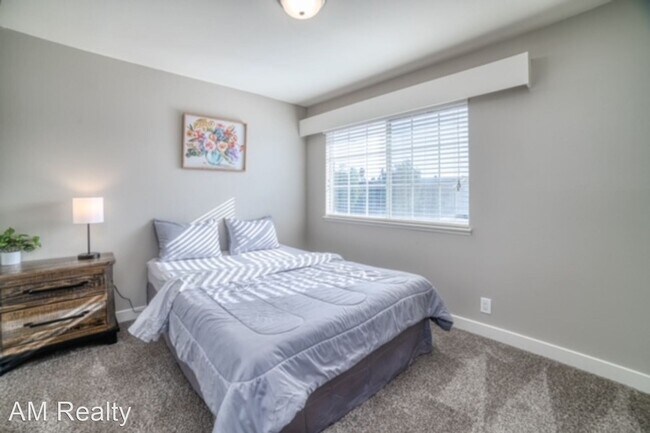 Building Photo - 4 br, 2 bath House - 2101 Las Flores St.