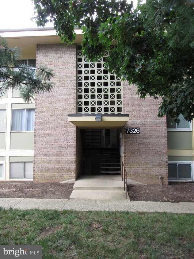 Primary Photo - 7326 Donnell Pl