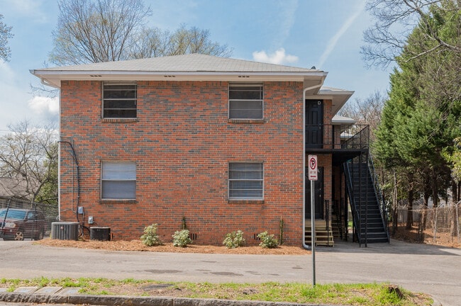 Building Photo - 1140 12th St S