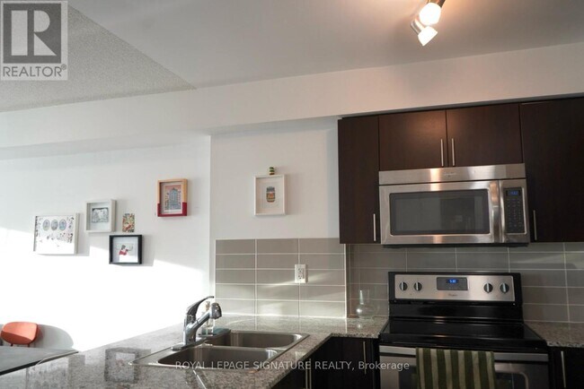 Photo du bâtiment - 1410 Dupont St