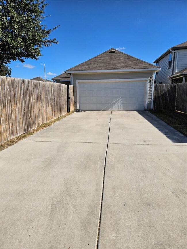 Foto del edificio - 1802 Los Olivios Wy