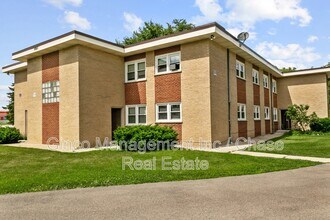 Building Photo - 991 Tollview Ave