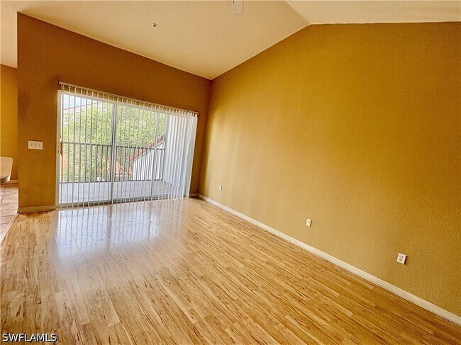 Foto del edificio - 7960 Preserve Cir
