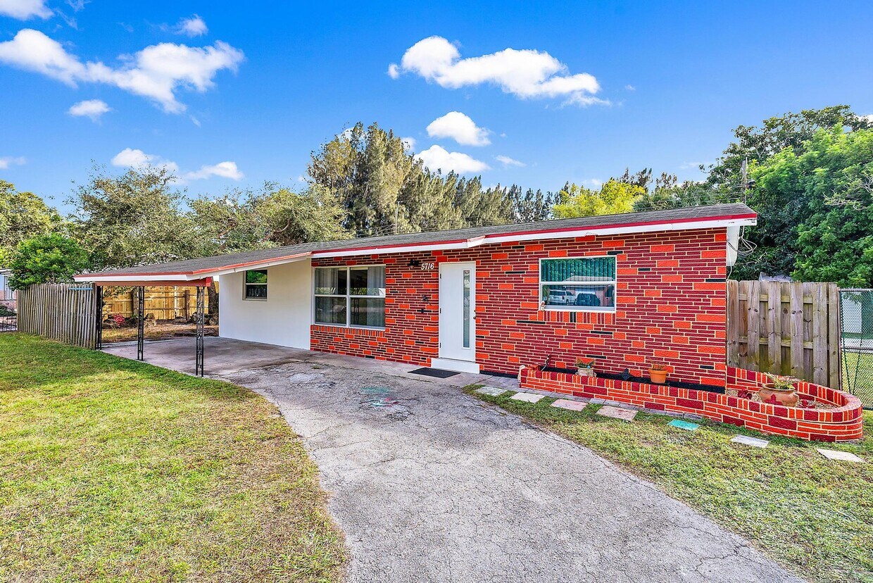 5716 Lee Dr, West Palm Beach, FL 33415 House Rental in West Palm