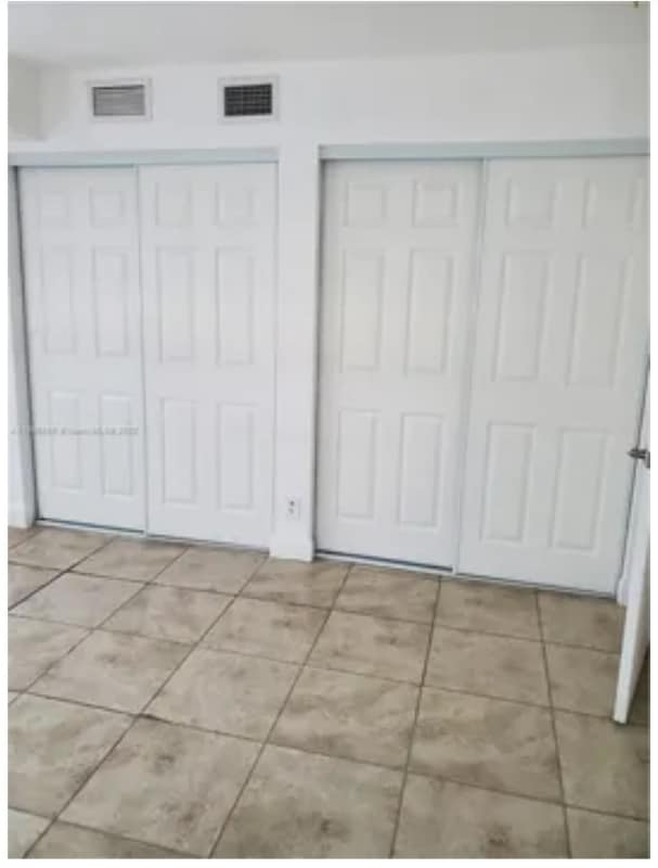 Foto del edificio - 4271 NW 5th St